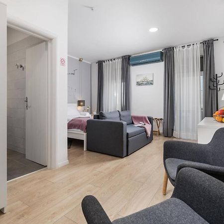 Delta Rooms Rijeka Exteriör bild