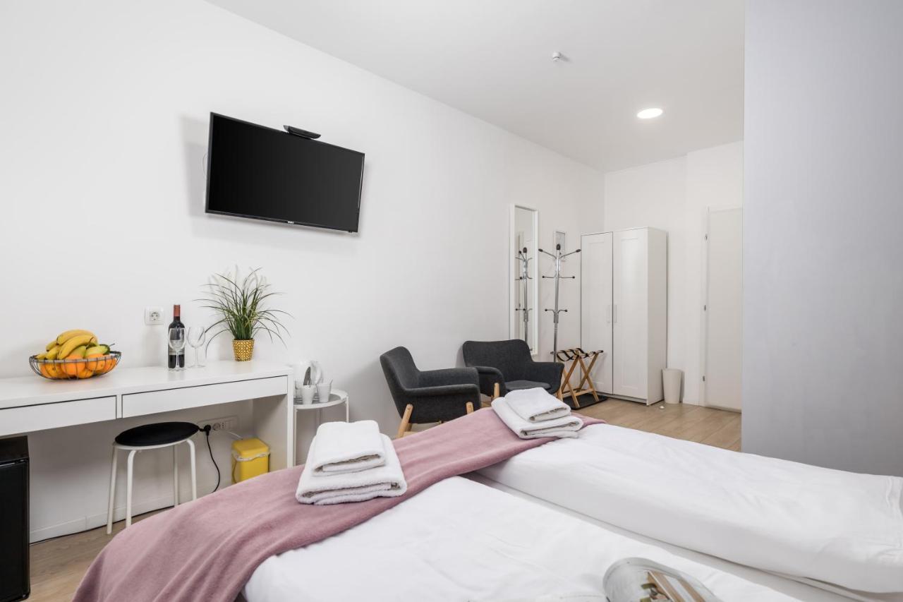 Delta Rooms Rijeka Exteriör bild