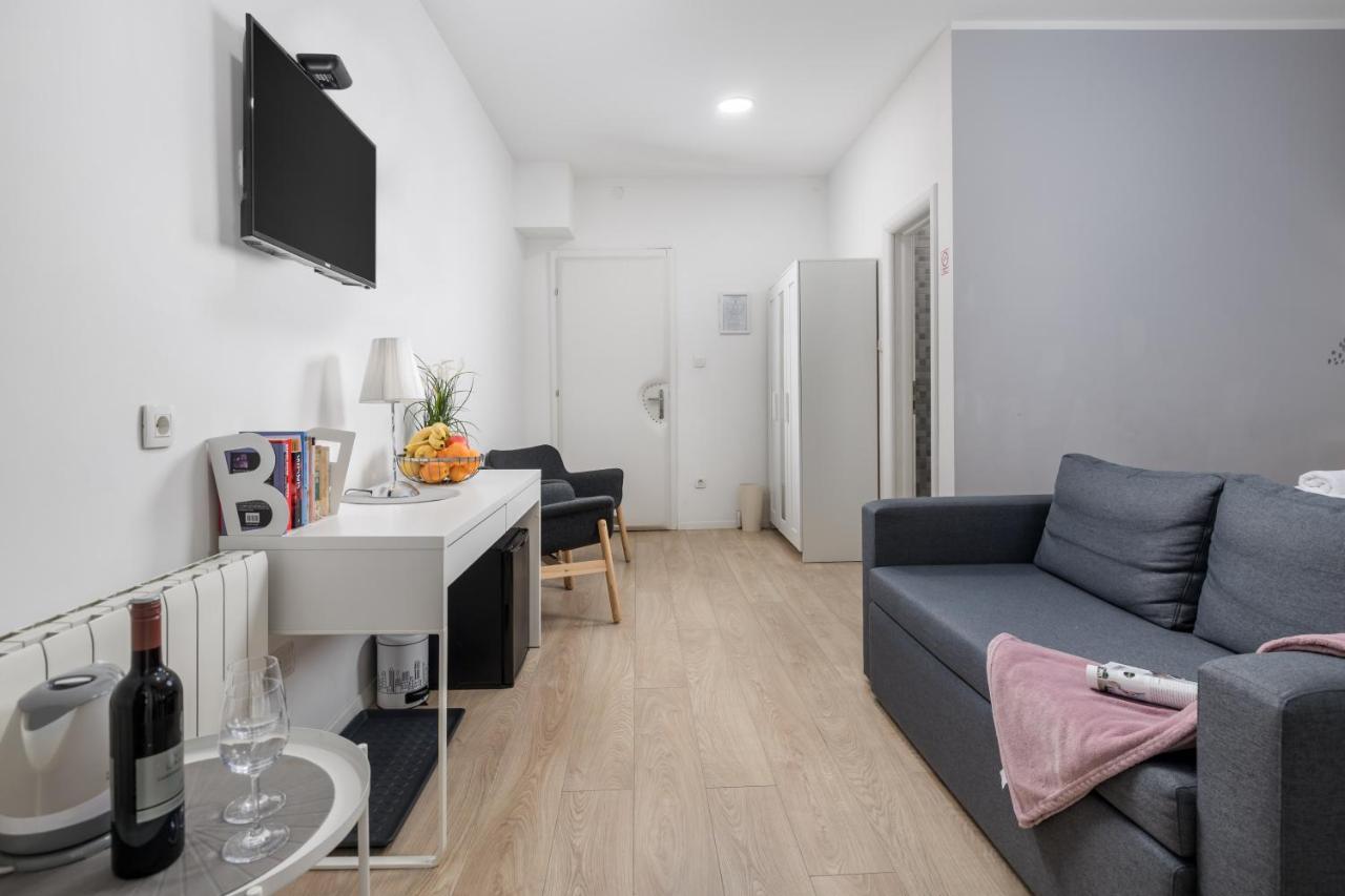 Delta Rooms Rijeka Exteriör bild