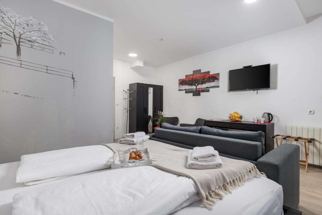 Delta Rooms Rijeka Exteriör bild